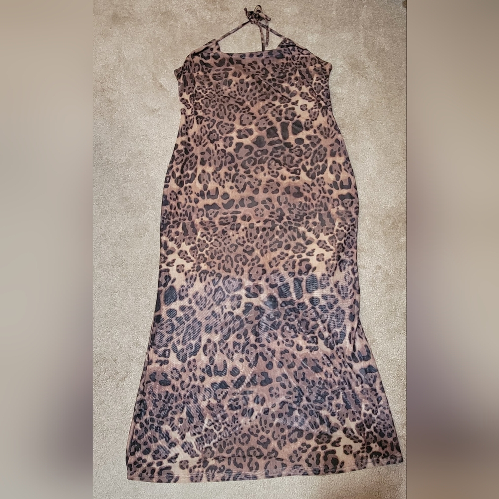 Leopard Print Sleeveless Maxi Dress